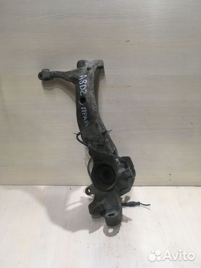 Кулак левый Ауди А8 D2 4D0407257G