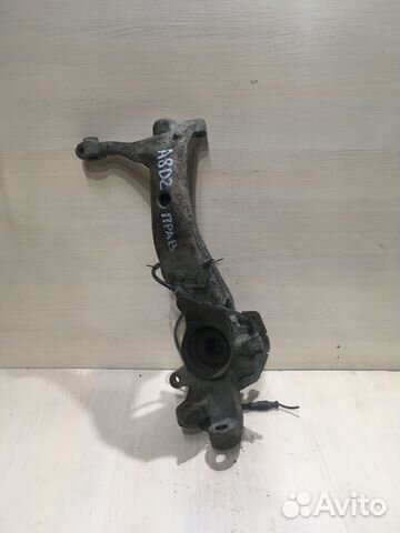 Кулак левый Ауди А8 D2 4D0407257G