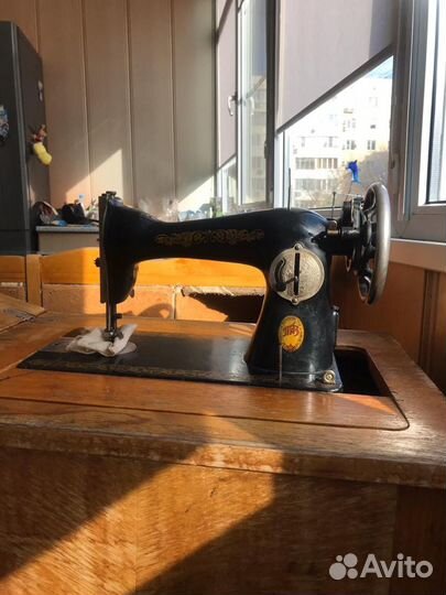 Швейная машинка