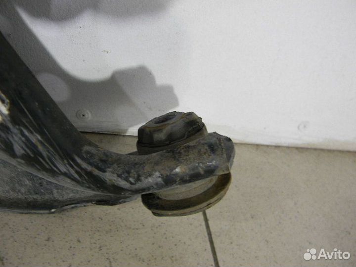 Рычаг передний правый нижний