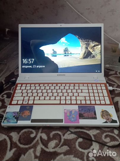 Ноутбук samsung