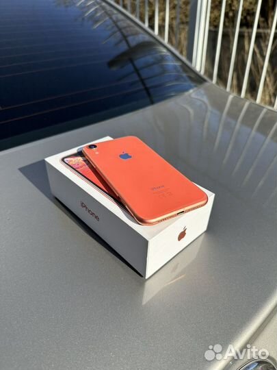 iPhone Xr, 64 ГБ