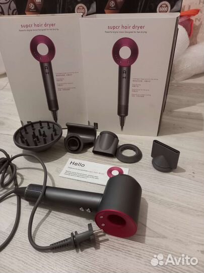 Dyson фен с насадками