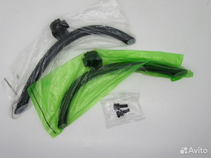 Детали телевизора hyundai H-LED65BU7000