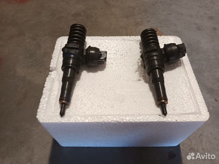 Топливная насос форсунка 1.9Tdi volkswagen