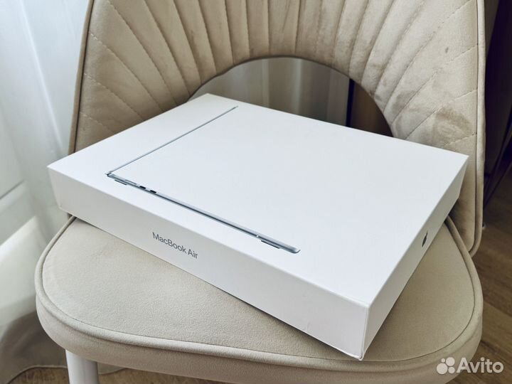 Macbook M3 (2024) 15 mryp3