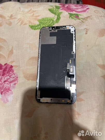 Дисплей на iPhone 12