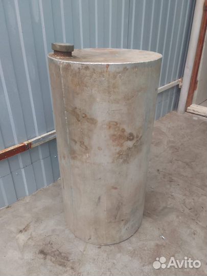 Алюминиевый бак, объем 100 л. Б/у