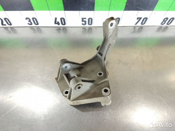 Кронштейн двигателя Vaz Granta