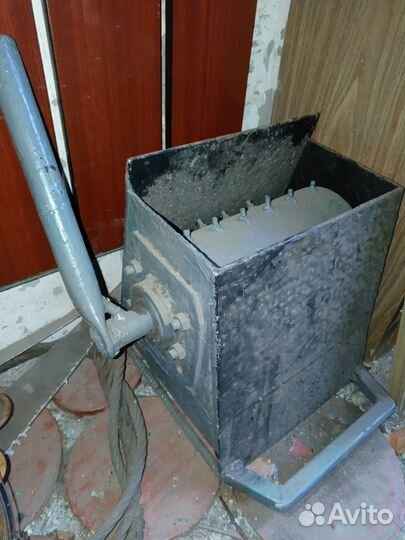 Шишкомялка,машинка для кедровой шишки