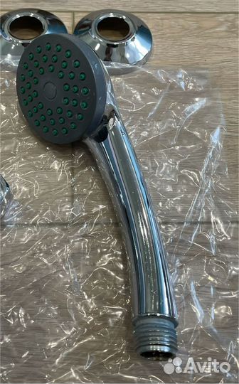 Смеситель для ванны