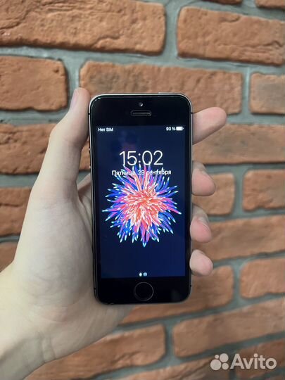 iPhone SE 32GB