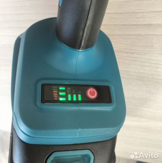 Дисковая аккумуляторная циркулярная пила 125