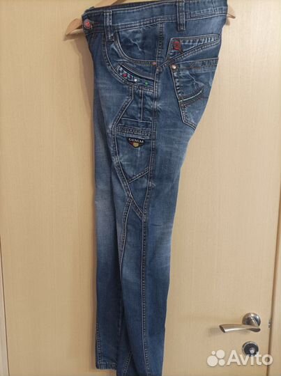 Джинсы