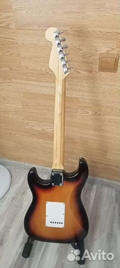 Электрогитара Square