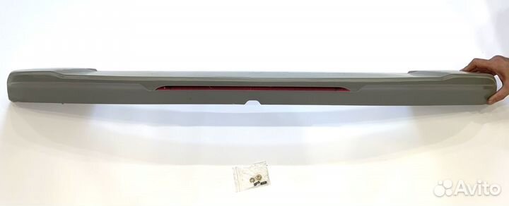 Спойлер Toyota Noah 60