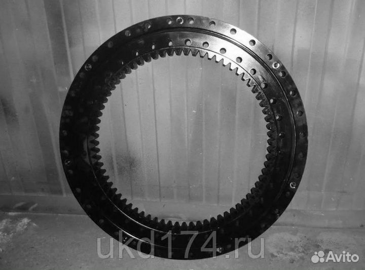 Опорно-поворотное устройство оп-1000.2.2.10.2Р.У1