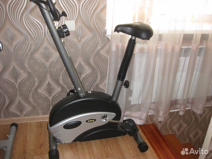 Велотренажер Atemi