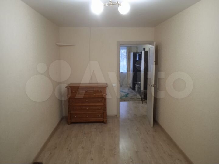 3-к. квартира, 60 м², 1/9 эт.