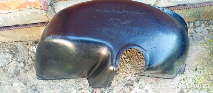 Подкрылки для Рено Сандеро