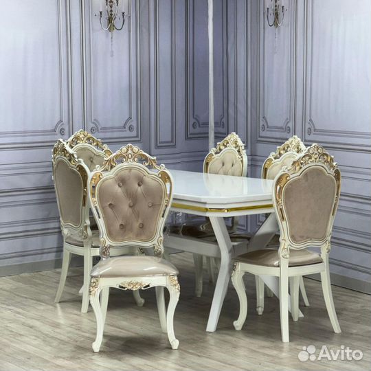 Столы и стулья