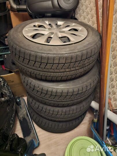 Bridgestone Blizzak VRX 185/65 R15