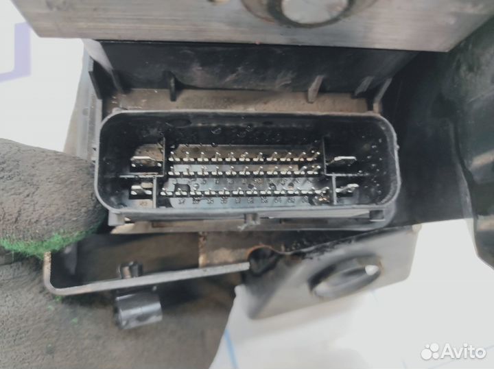 Блок ABS Chevrolet Cruze (J300) 13306969