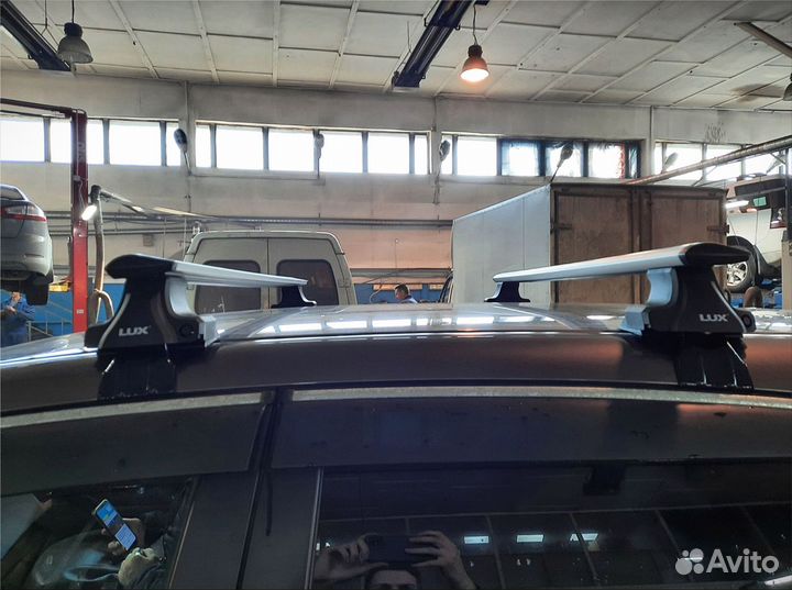 Багажник на крышу автомобиля