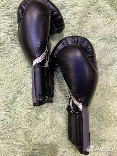 Боксерские перчатки 14 oz Еverlast