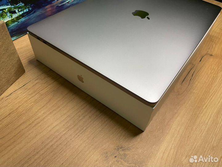 Macbook Pro 15 2019 i7 16gb Отличное состояние