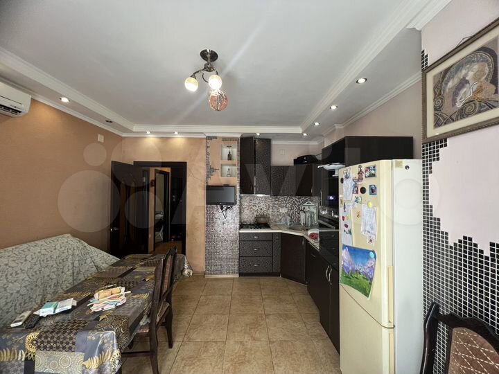 2-к. квартира, 64 м², 6/8 эт.