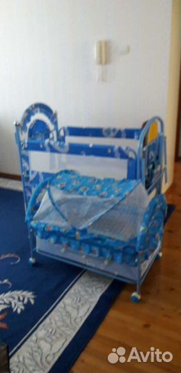 Детская кровать с маятником трансформер