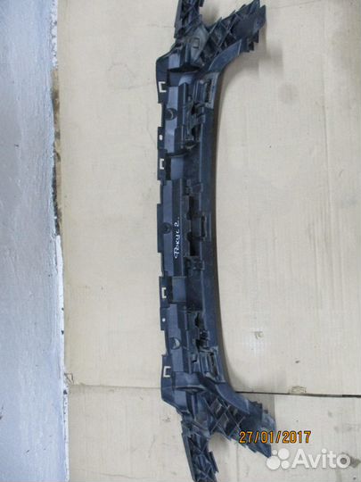 Усилитель переднего бампера верхний Форд Фокус 2