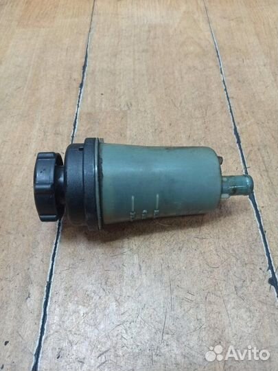 Бачок гидроусилителя Ford Focus 2 hwda 2006