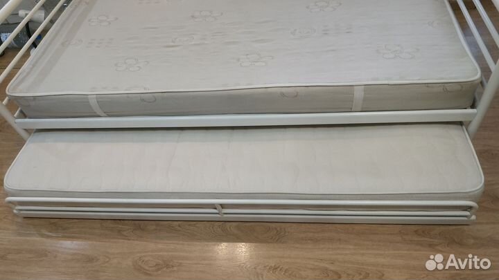 Кровать кушетка IKEA икеа