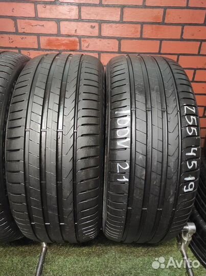 Pirelli Scorpion 255/45 R19 100V