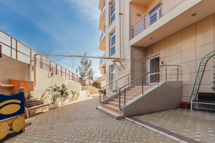 2-к. квартира, 70 м², 7/18 эт.