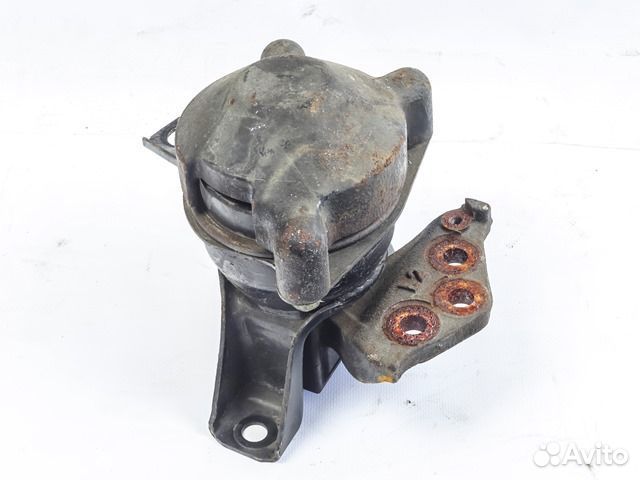 Опора двигателя MR594373 правая Mitsubishi Grandis