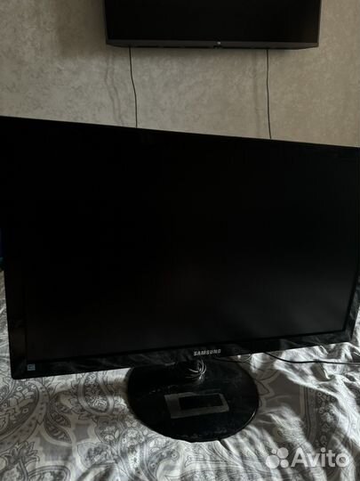 Монитор Samsung LS24C350BL