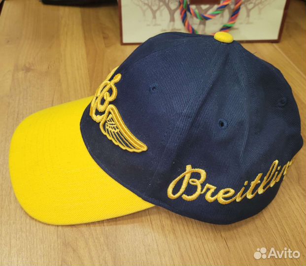 Бейсболка Breitling
