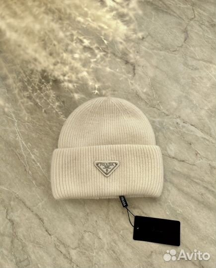 Шапка Prada