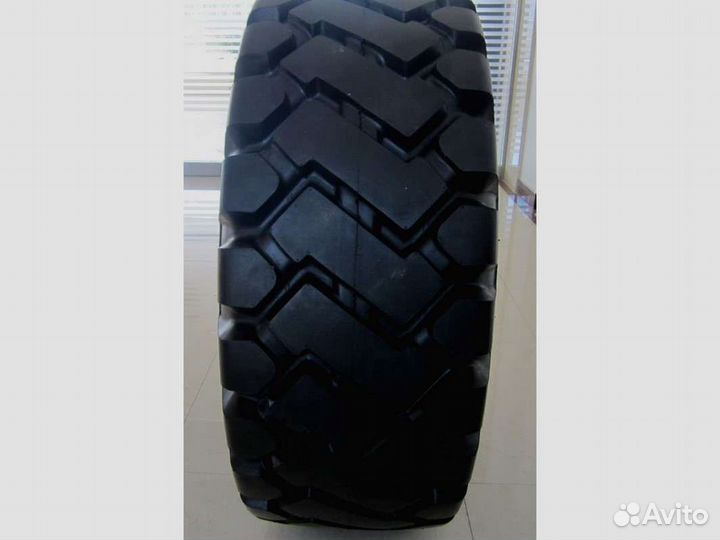 Шина для фронтальных погрузчиков 17.5-25 16PR naaa