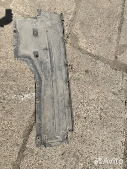 Защита днища(левая) (BMW 7 G11/G12)