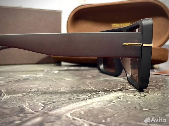 Очки tom ford солнцезащитные