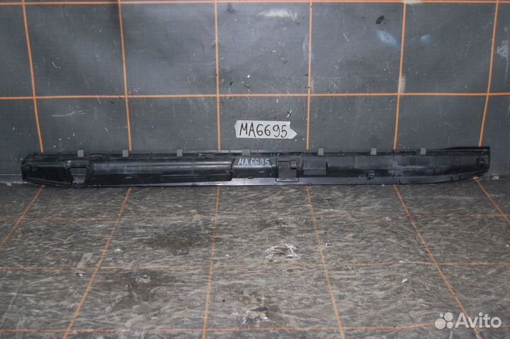 Накладка бампера - Toyota Land Cruiser Prado 150