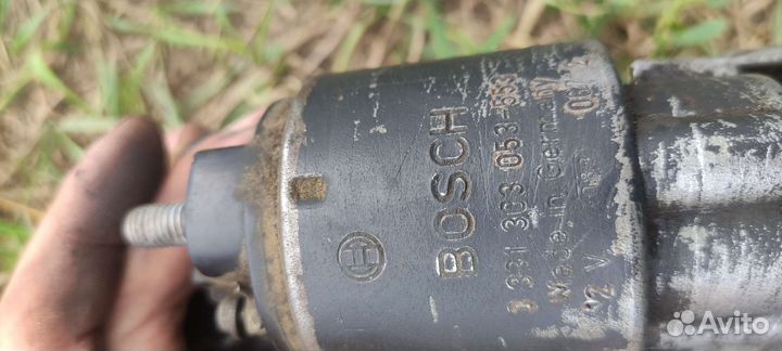 Продам стартер Мерседес Бош м102 м103 м111
