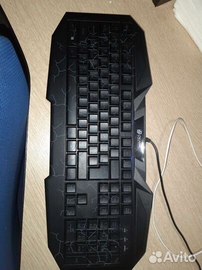 Игровая клавиатура с подсветкой