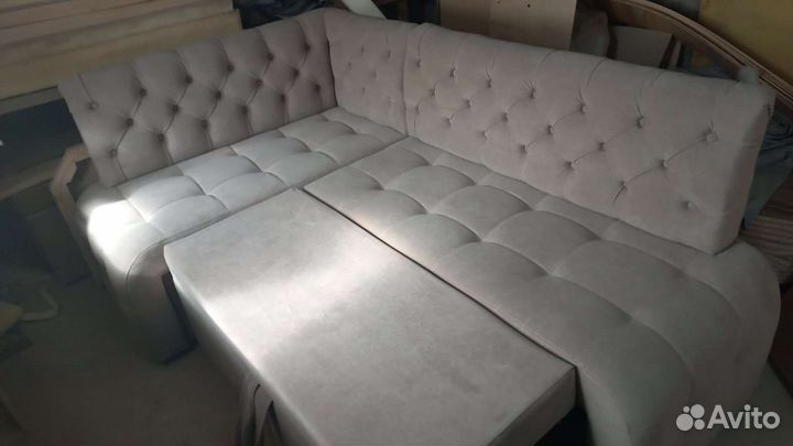 Кухонный угловой диван