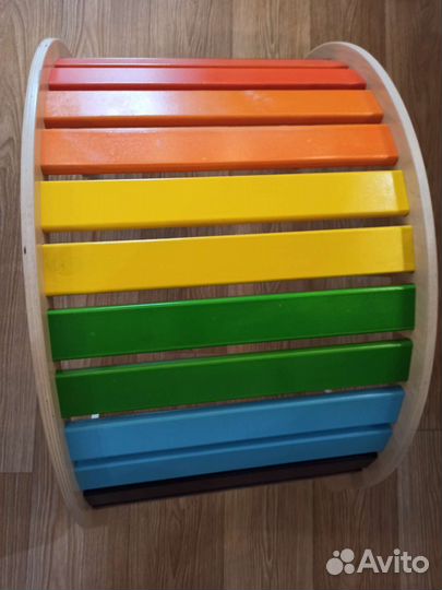 Детская игрушка качалка