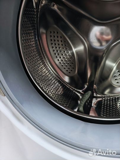 Стиральная машина Hansa